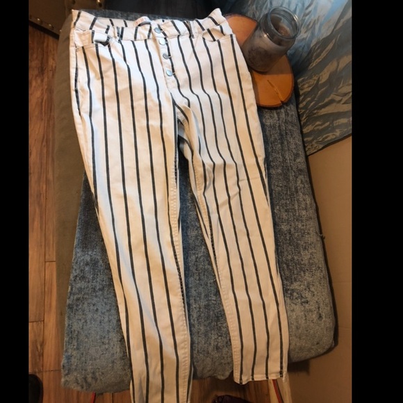 Rue21 Pants - Rue 21 striped skinnies